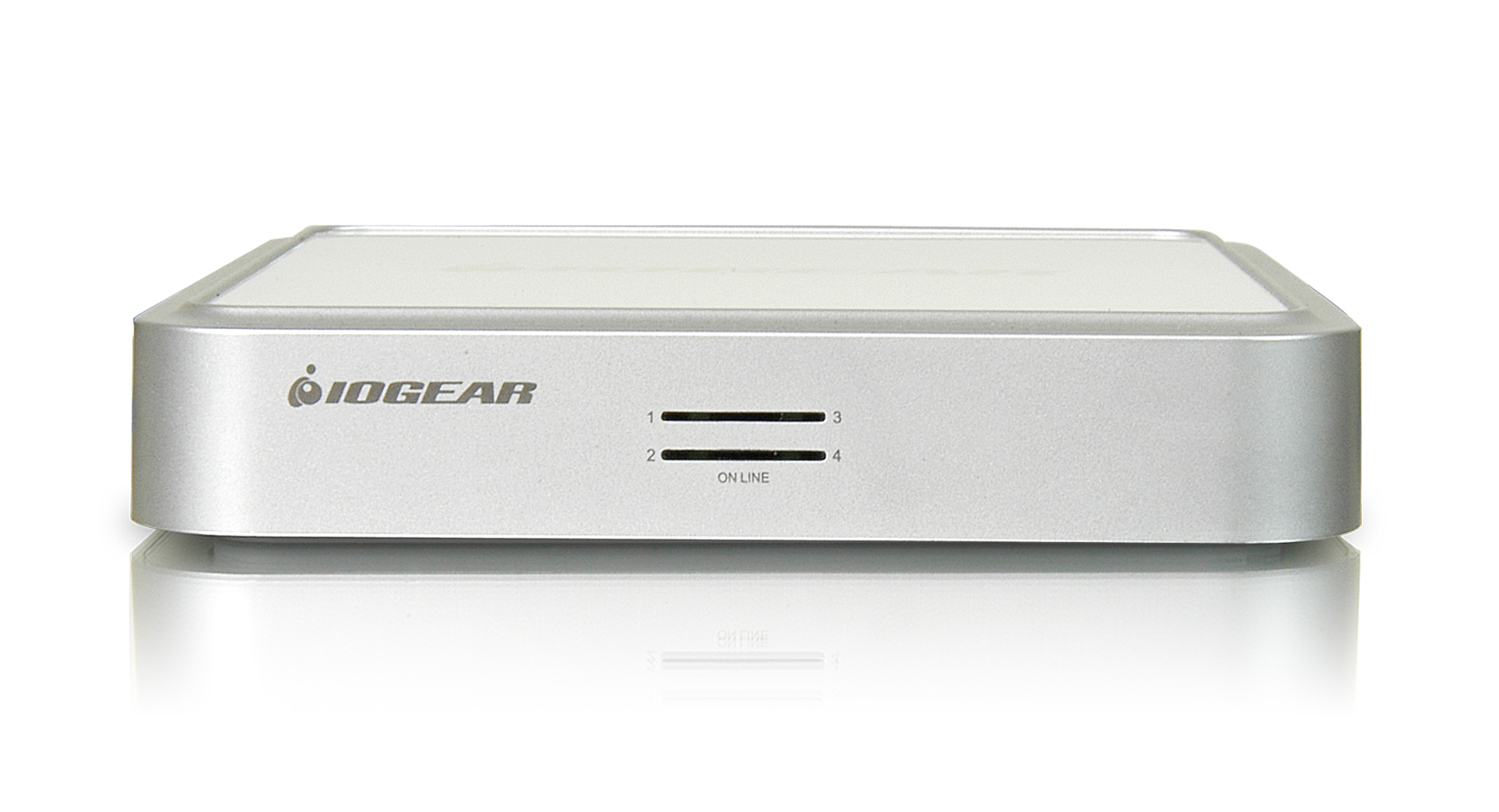 IOGEAR - GCS634U - 4-Port VGA USB KVM Switch with Audio and Cables